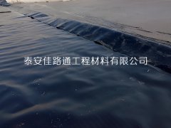 沼氣池防滲膜在沼氣池運(yùn)行中可承擔(dān)的三大作用